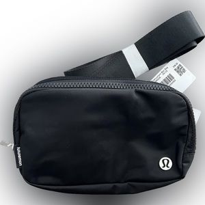 Lululemon Athletica Everywhere Belt Bag